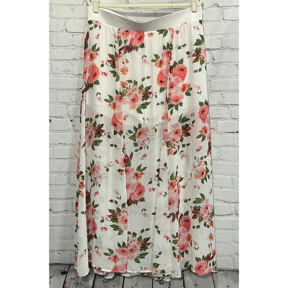Torrid Women's Floral Chiffon Maxi Skirt (Size 1)